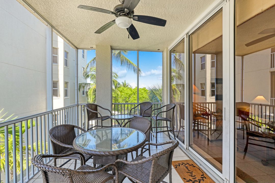 470 Launch Cir #405, Naples, FL 34108