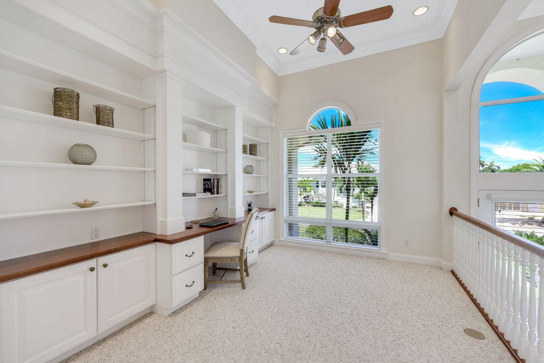 880 Limpet Dr, Sanibel, FL 33957