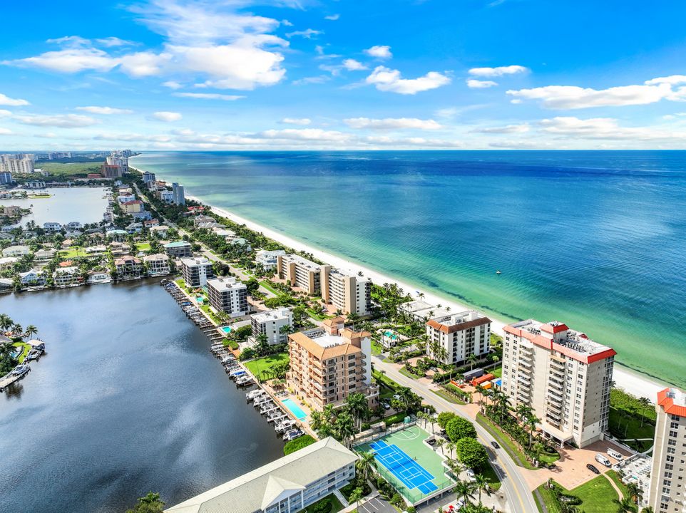 10620 Gulf Shore Dr #401, Naples, FL 34108