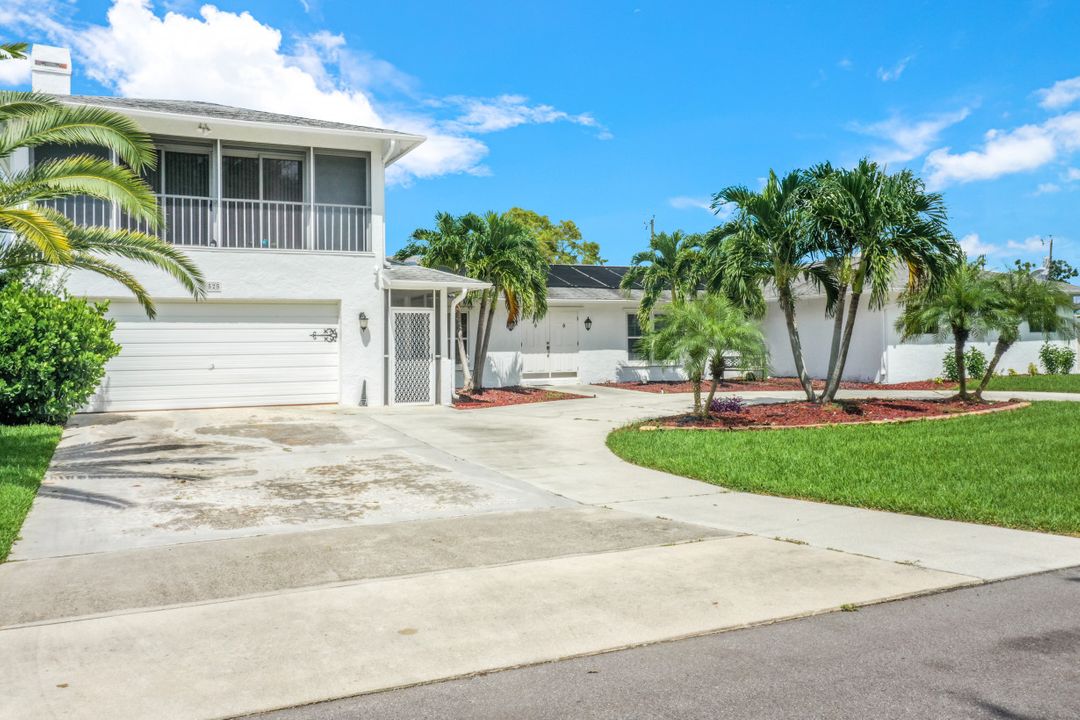 525 SE 27th Terrace, Cape Coral, FL 33904