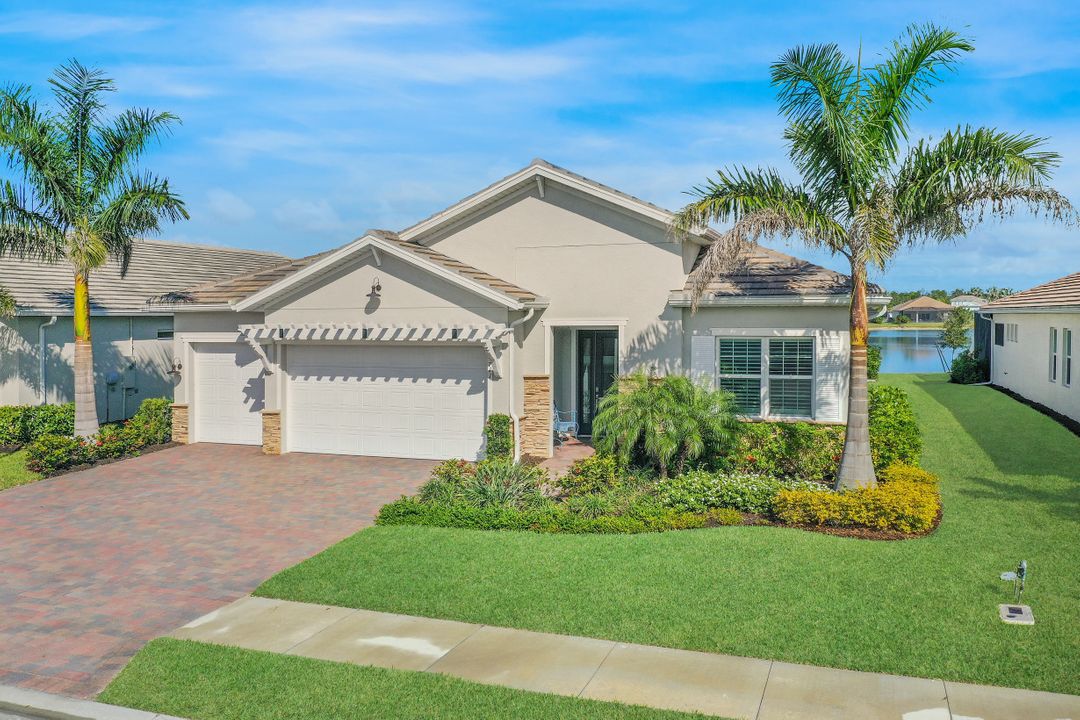 14711 Kelson Cir, Naples, FL 34114