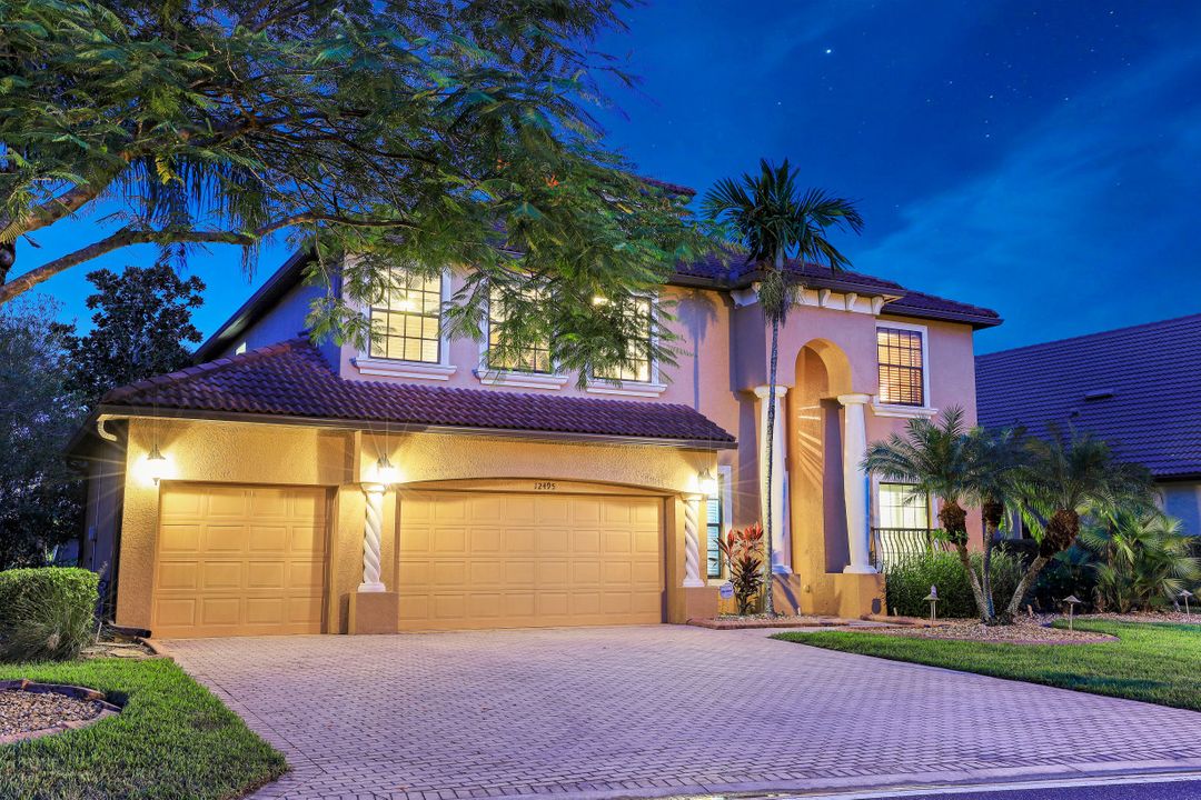 12495 Country Day Cir, Fort Myers, FL 33913