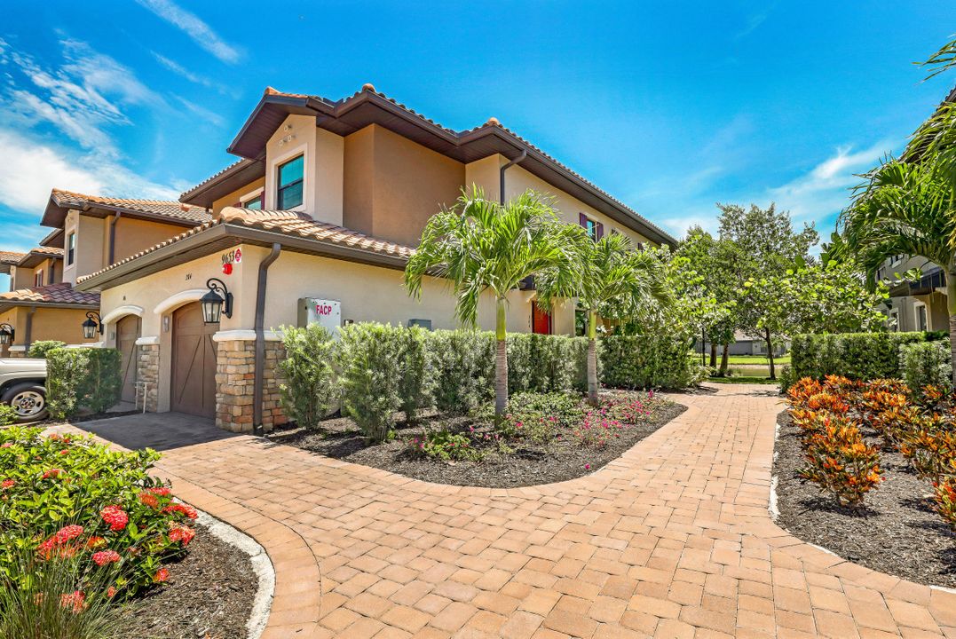 9653 Montelanico Loop, Naples, FL 34119