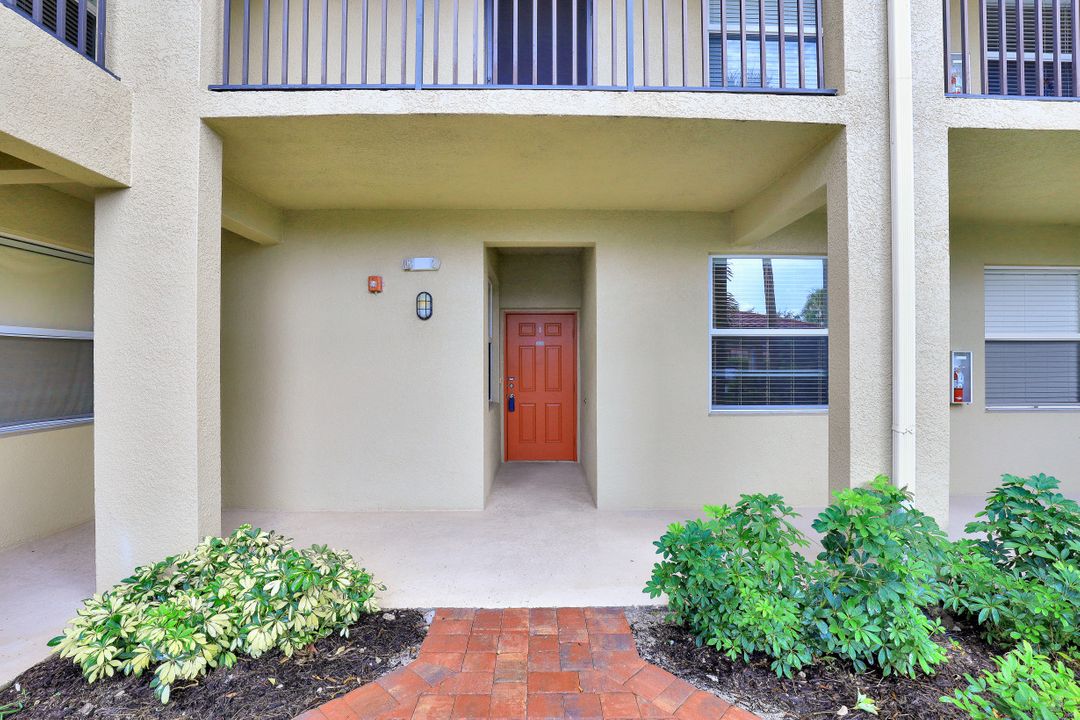 10307 Heritage Bay Blvd #1213, Naples, FL 34120