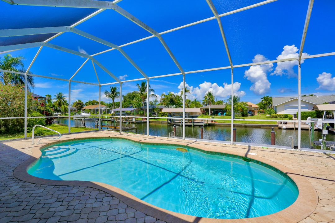 5218 Skyline Blvd, Cape Coral, FL 33914