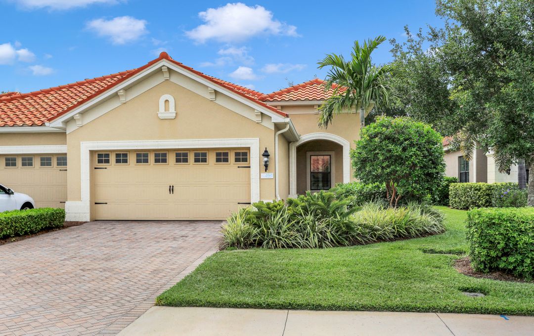 4569 Waterscape Ln, Fort Myers, FL 33966