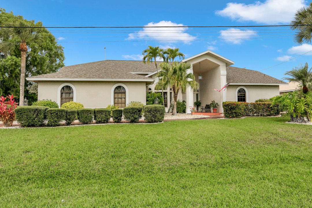 1525 SW 53rd Ln, Cape Coral, FL 33914