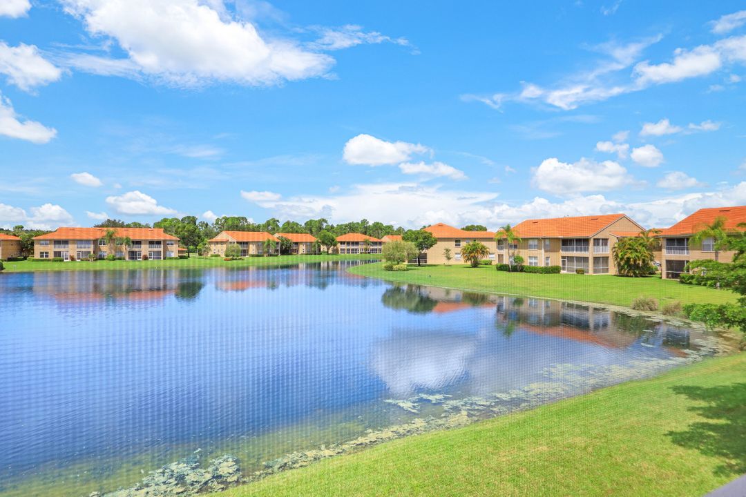 6920 Huntington Lakes Cir #203, Naples, FL 34119