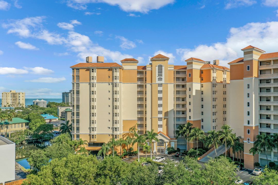 400 Flagship Dr #401, Naples, FL 34108