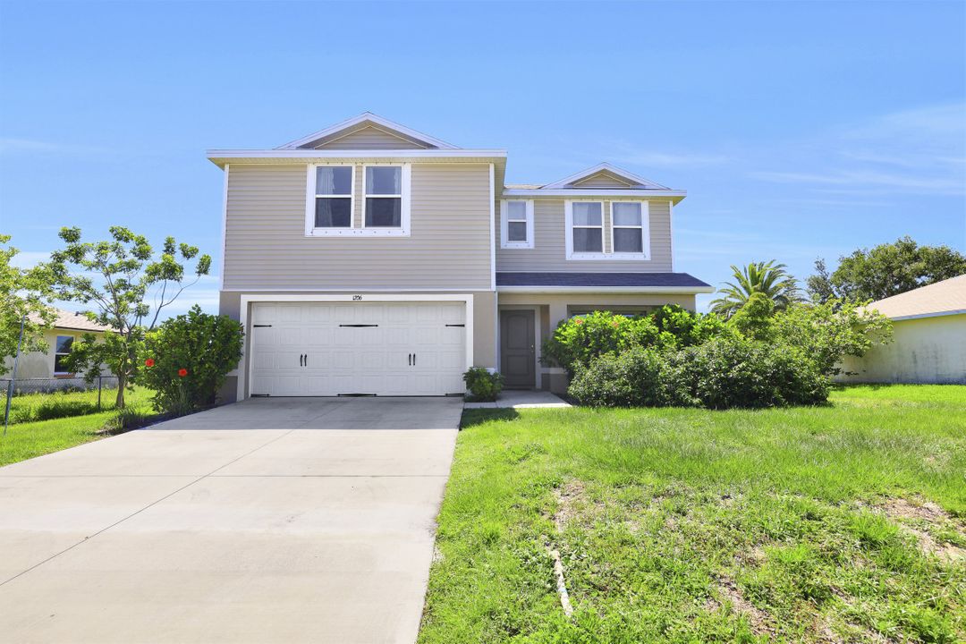 1206 NE 14th Pl, Cape Coral, FL 33909