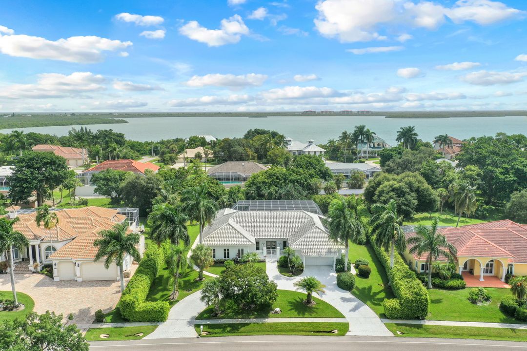 621 S Barfield Dr, Marco Island, FL 34145