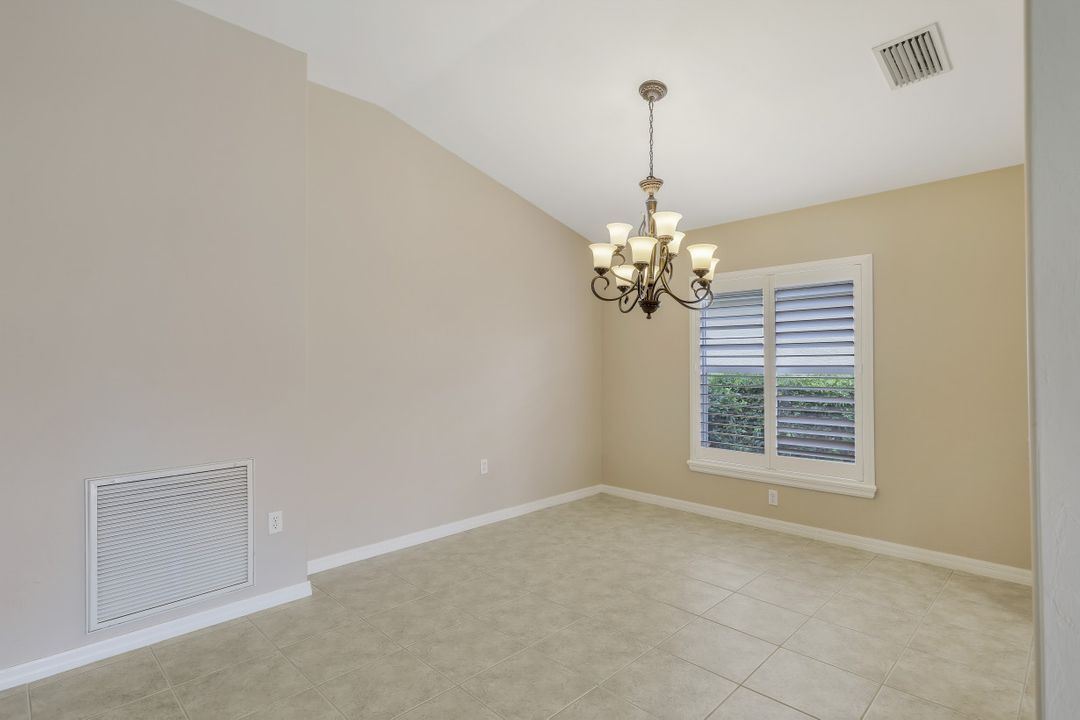 2435 Woodbourne Pl, Cape Coral, FL 33991