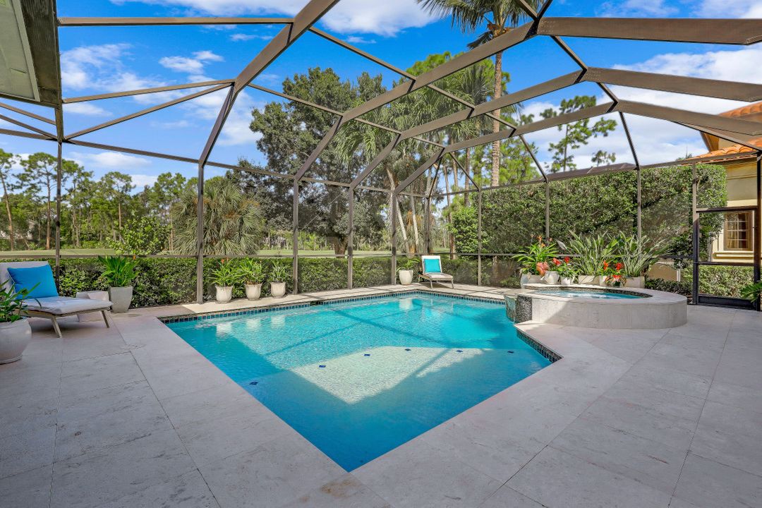 2895 Tiburon Blvd E, Naples, FL 34109