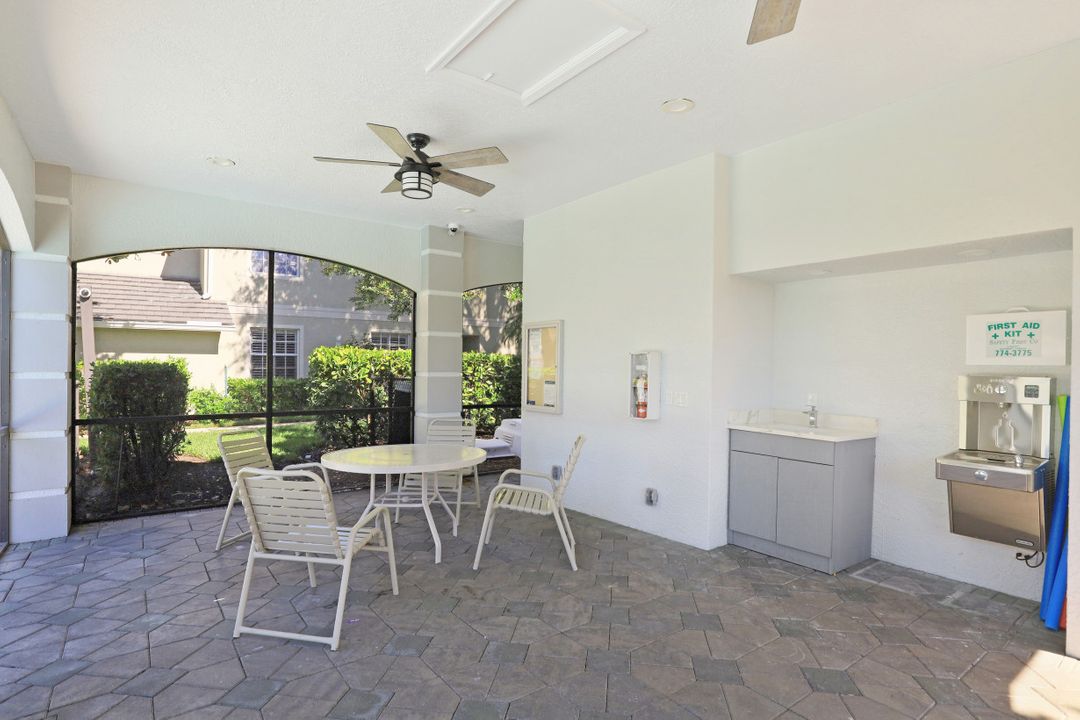 7105 Timberland Cir, Naples, FL 34109