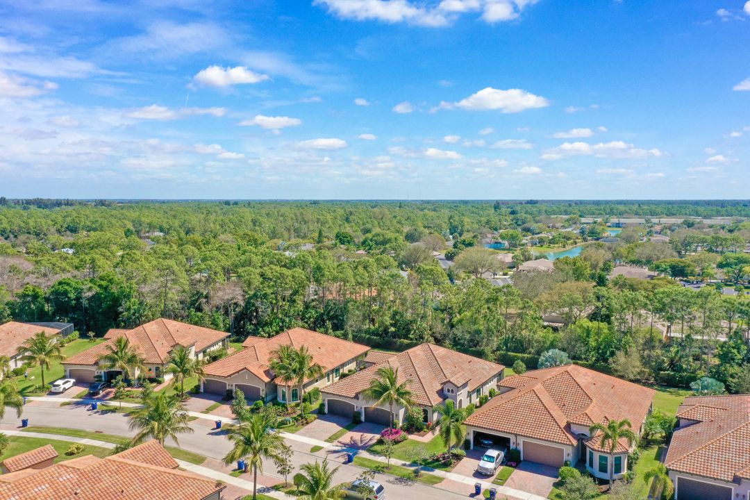 9181 Isla Bella Cir, Bonita Springs, FL 34135