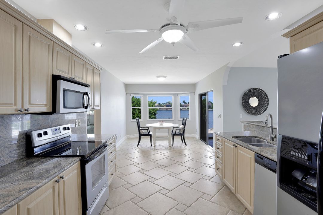 1101 Strawberry Ct, Marco Island, FL 34145