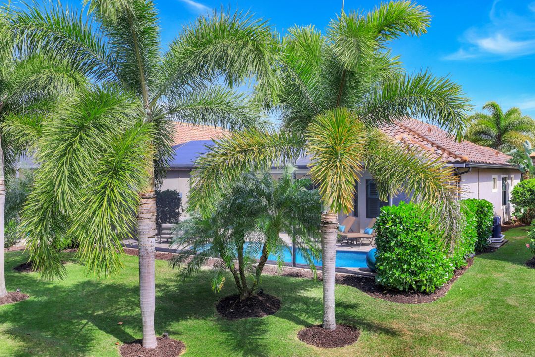 9081 Isla Bella Cir, Bonita Springs, FL 34135