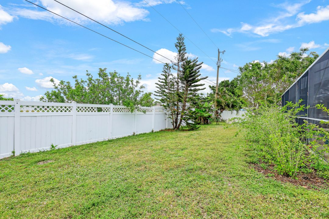 1156 NW Juanita Pl, Cape Coral, FL 33993