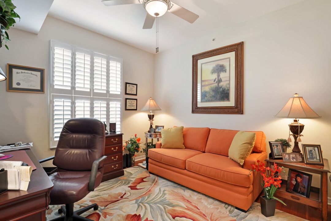 2810 Cypress Trace Cir #2111, Naples, FL 34119