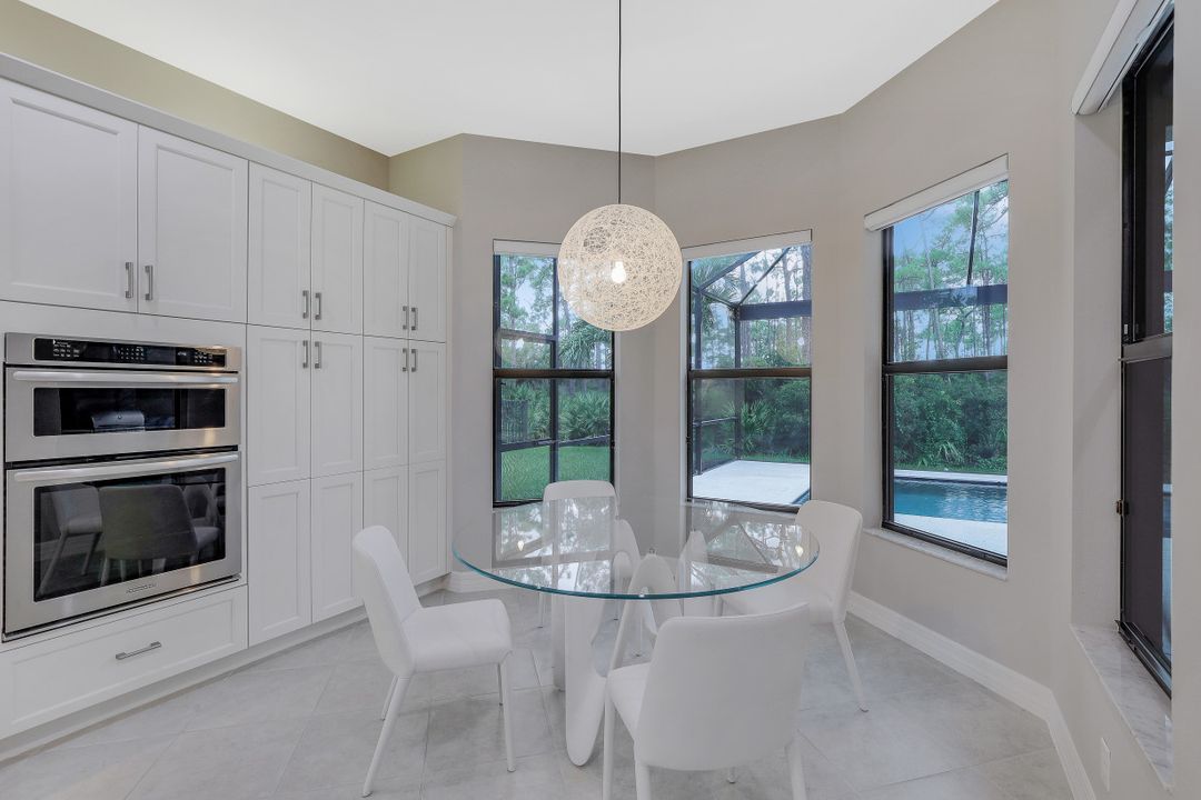 2998 Cinnamon Bay Cir, Naples, FL 34119