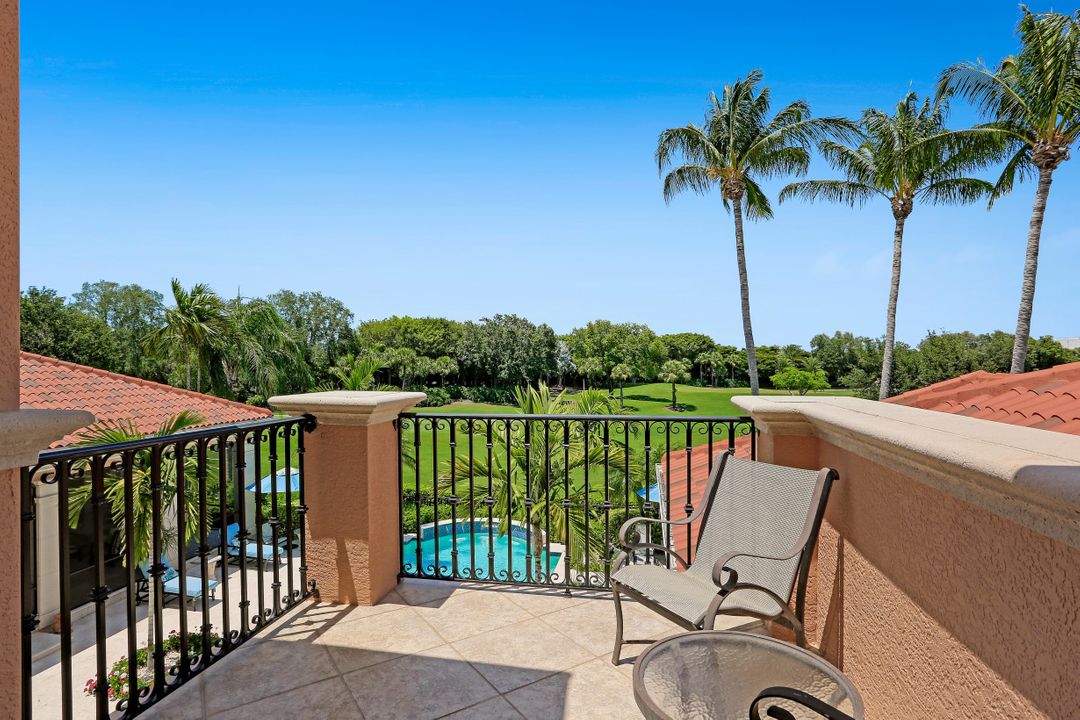 9779 Bent Grass Bend, Naples, FL 34108