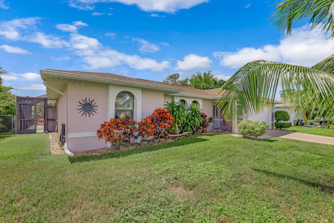 1432 SE 10th Terrace, Cape Coral, FL 33990