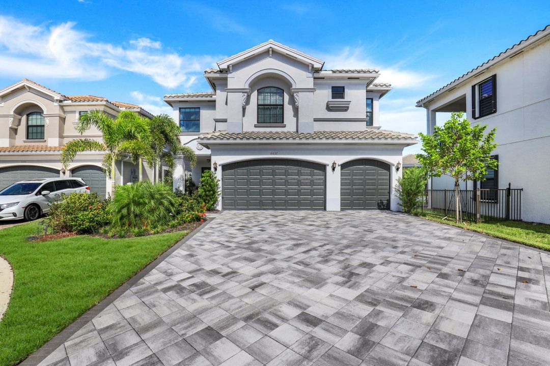 4037 Nova Ln, Naples, FL 34119