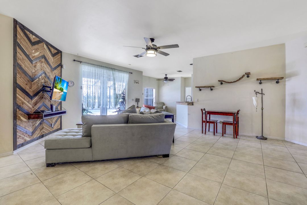 413 NW 24th Pl, Cape Coral, FL 33993