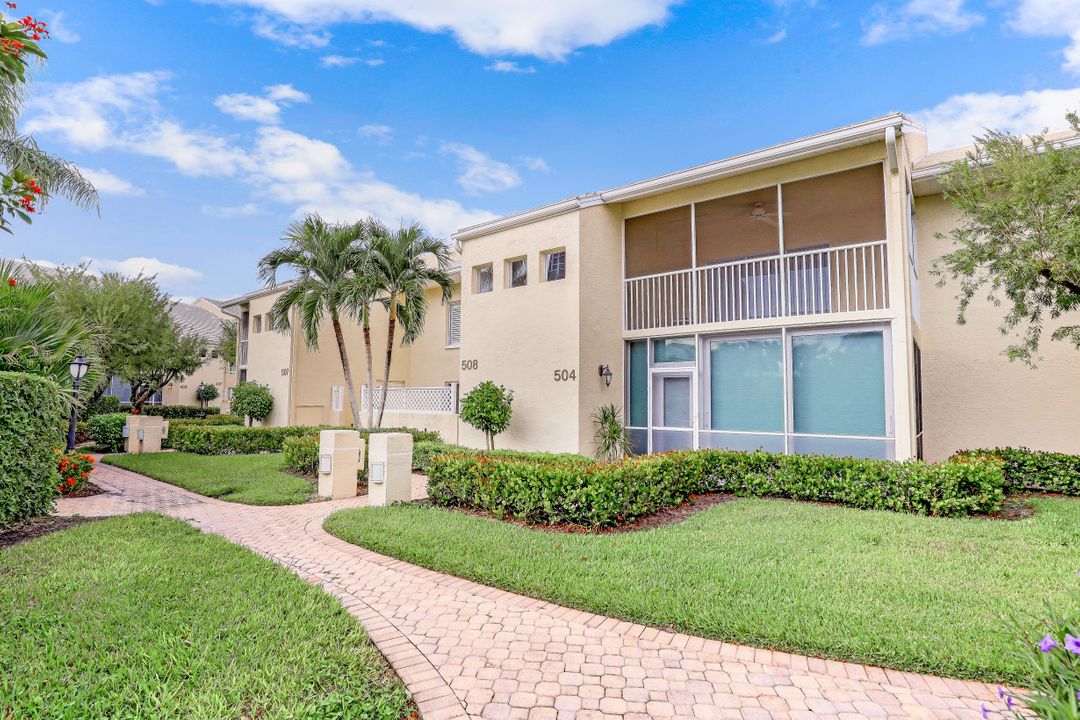 5801 Glencove Dr #503, Naples, FL 34108