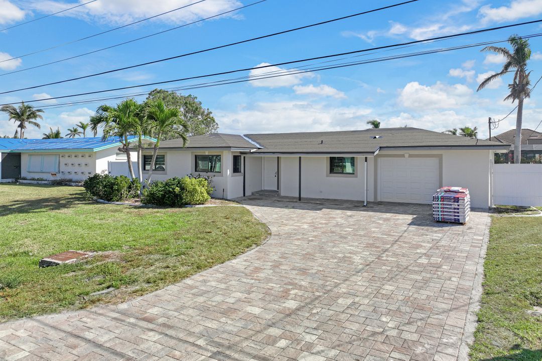 5243 SW 3rd Ave, Cape Coral, FL 33914
