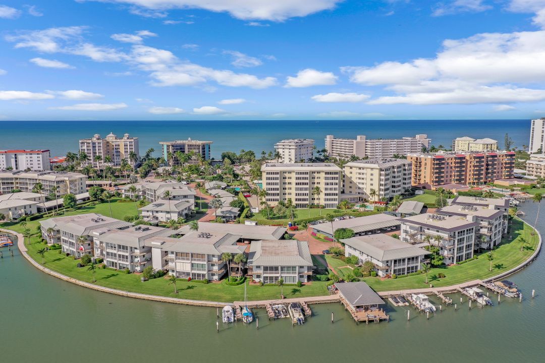 3400 Gulf Shore Blvd N #J-1, Naples, FL 34103