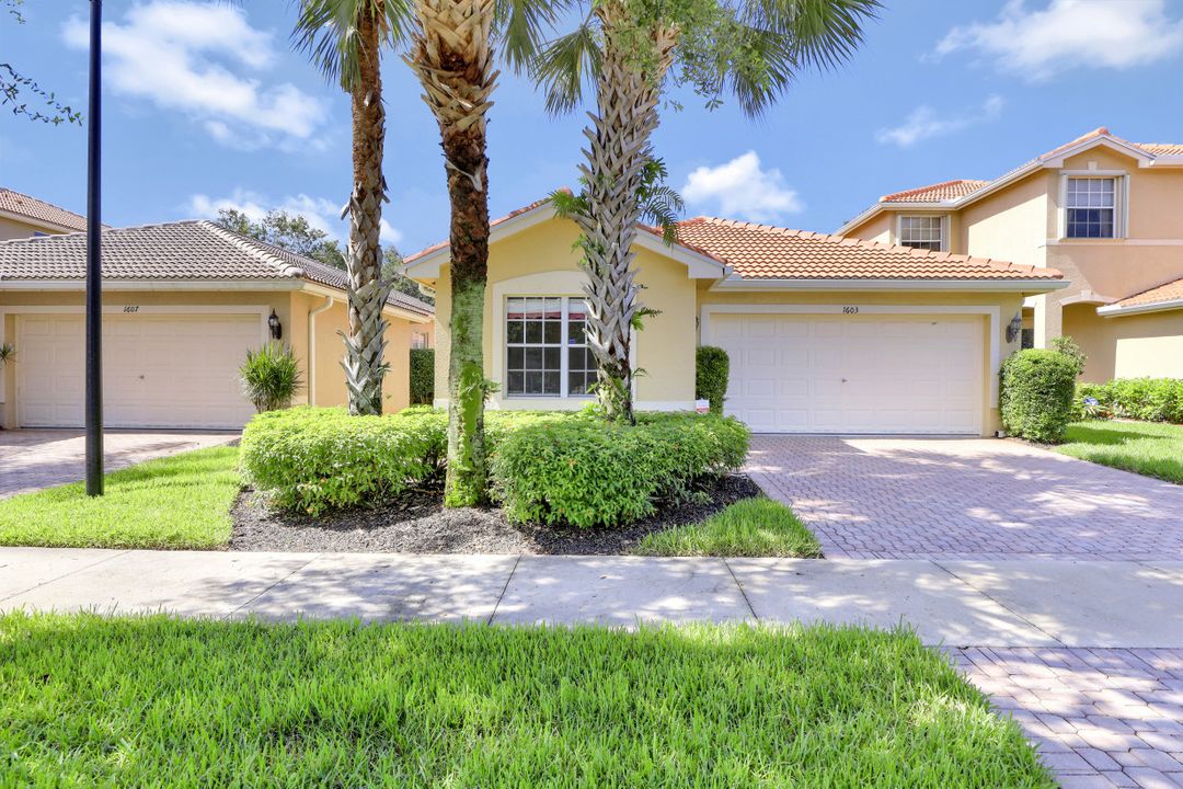 1603 Triangle Palm Terrace, Naples, FL 34119