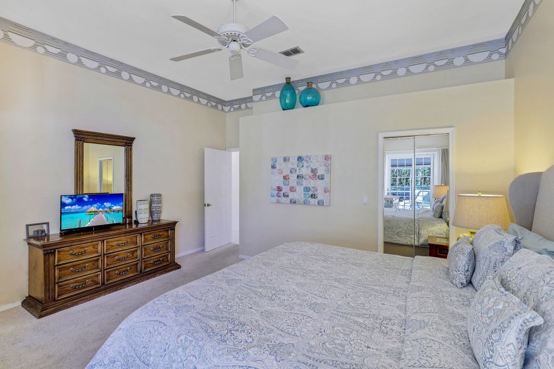 1812 Piccadilly Circus, Naples, FL 34112