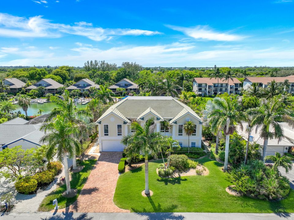 880 Limpet Dr, Sanibel, FL 33957