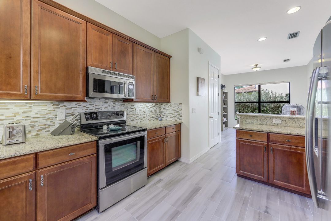 1276 Kendari Terrace, Naples, FL 34113