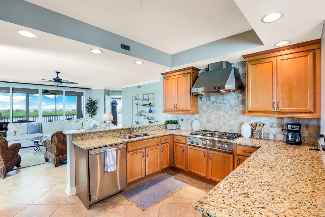 265 Indies Way #801, Naples, FL 34110