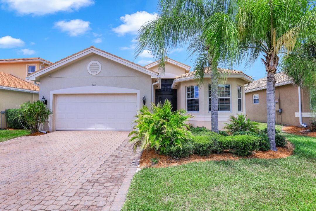 10157 Silver Maple Ct, Fort Myers, FL 33913