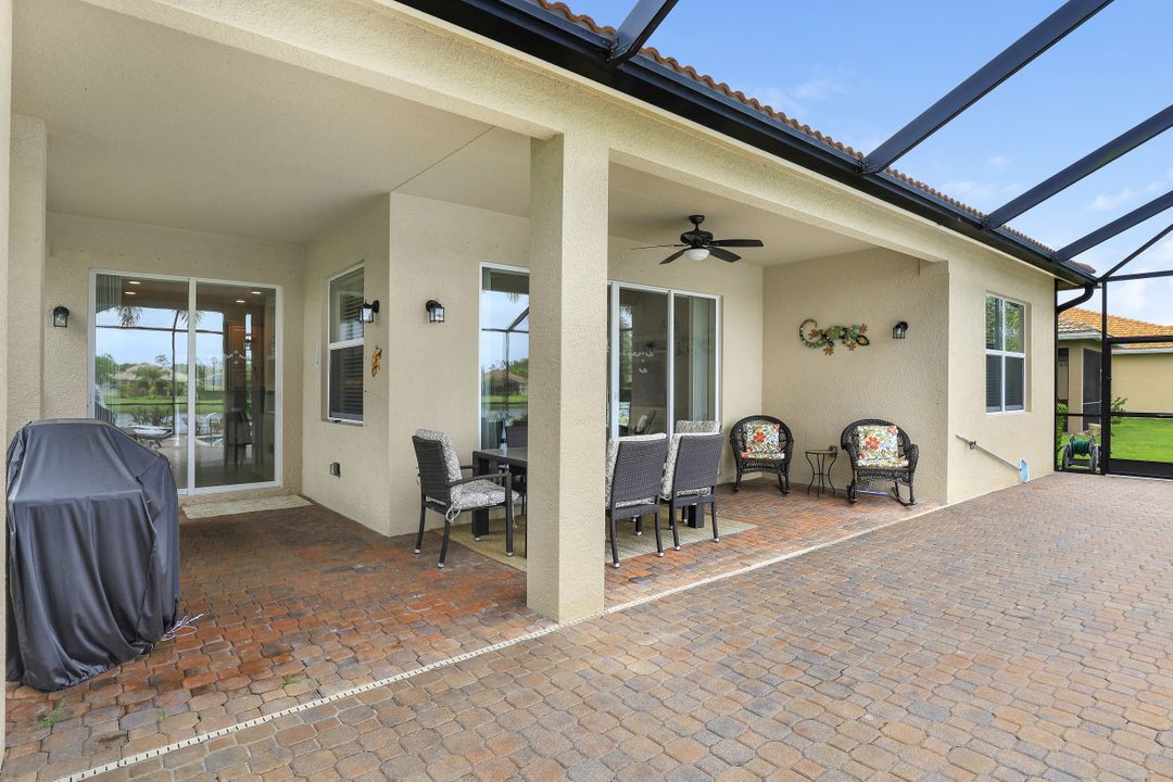 10119 Mimosa Silk Dr, Fort Myers, FL 33913