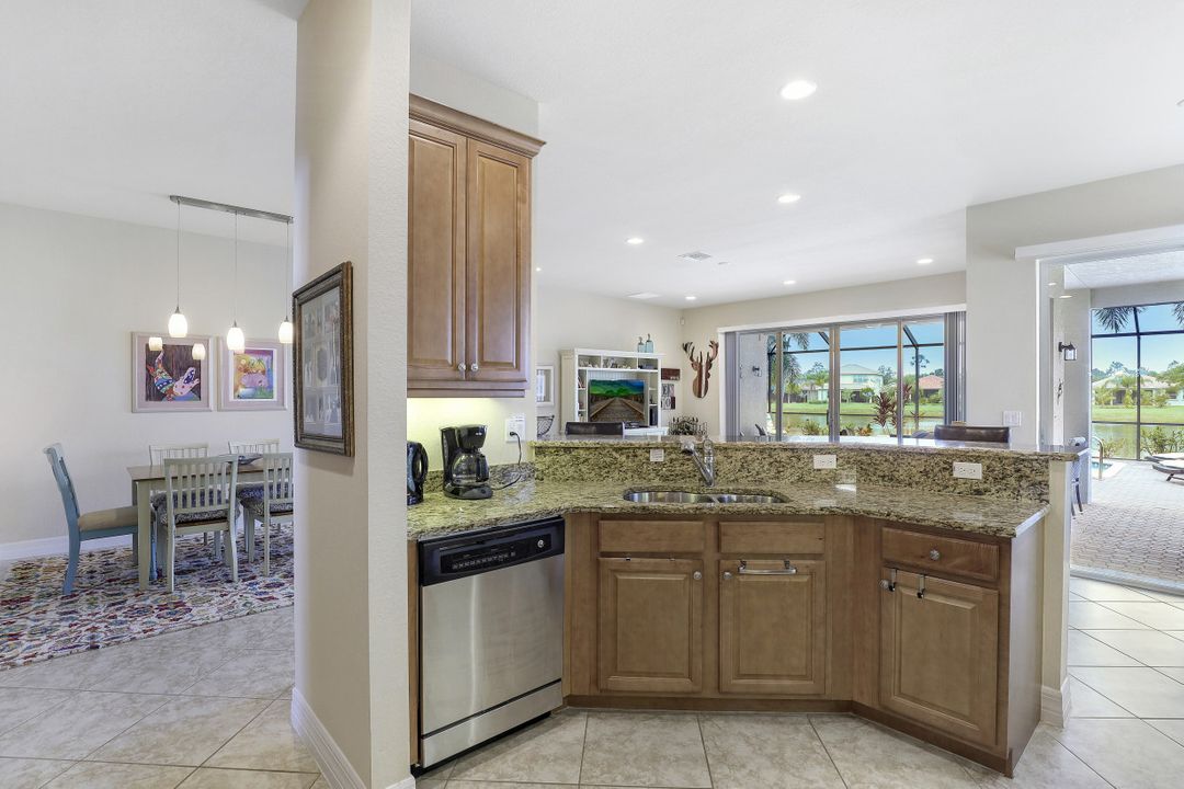 10119 Mimosa Silk Dr, Fort Myers, FL 33913