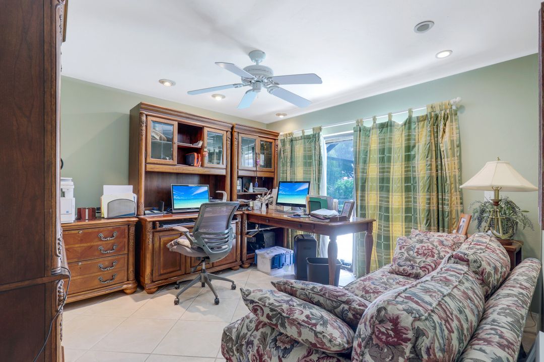 2326 Kings Lake Blvd, Naples, FL 34112