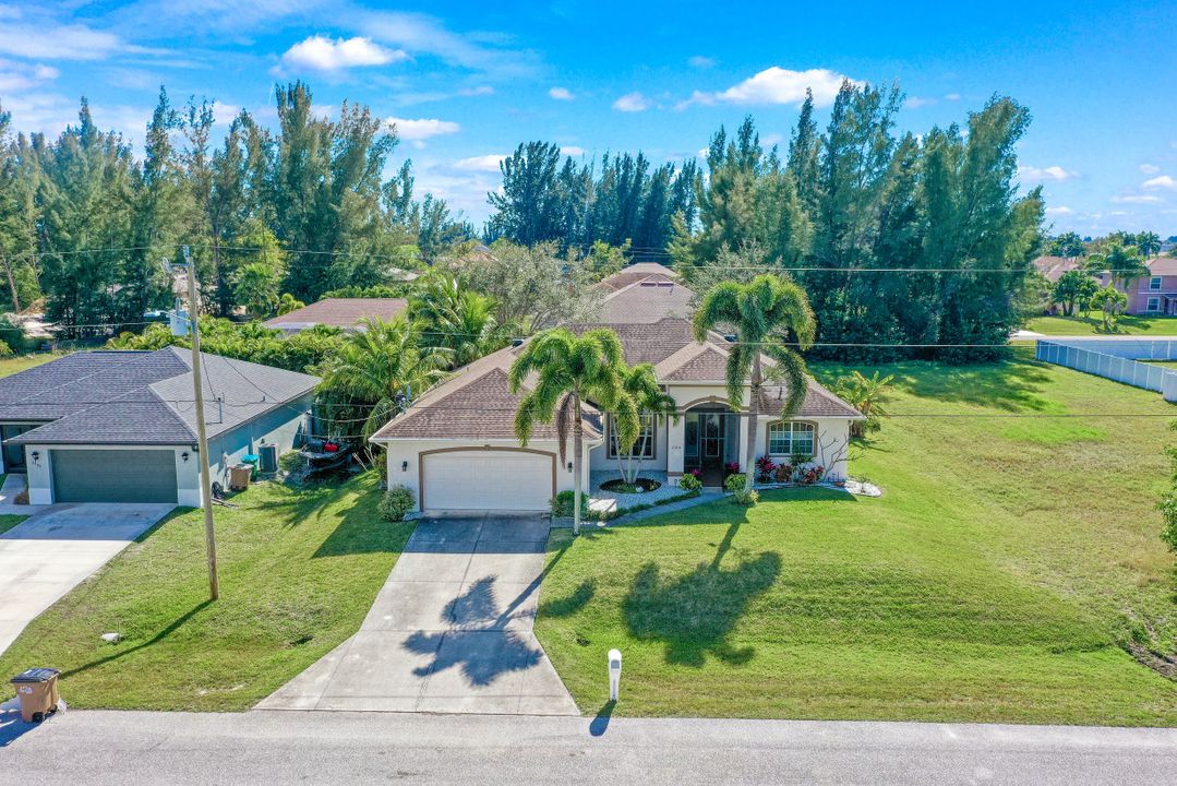 2910 NW 11th Terrace, Cape Coral, FL 33993