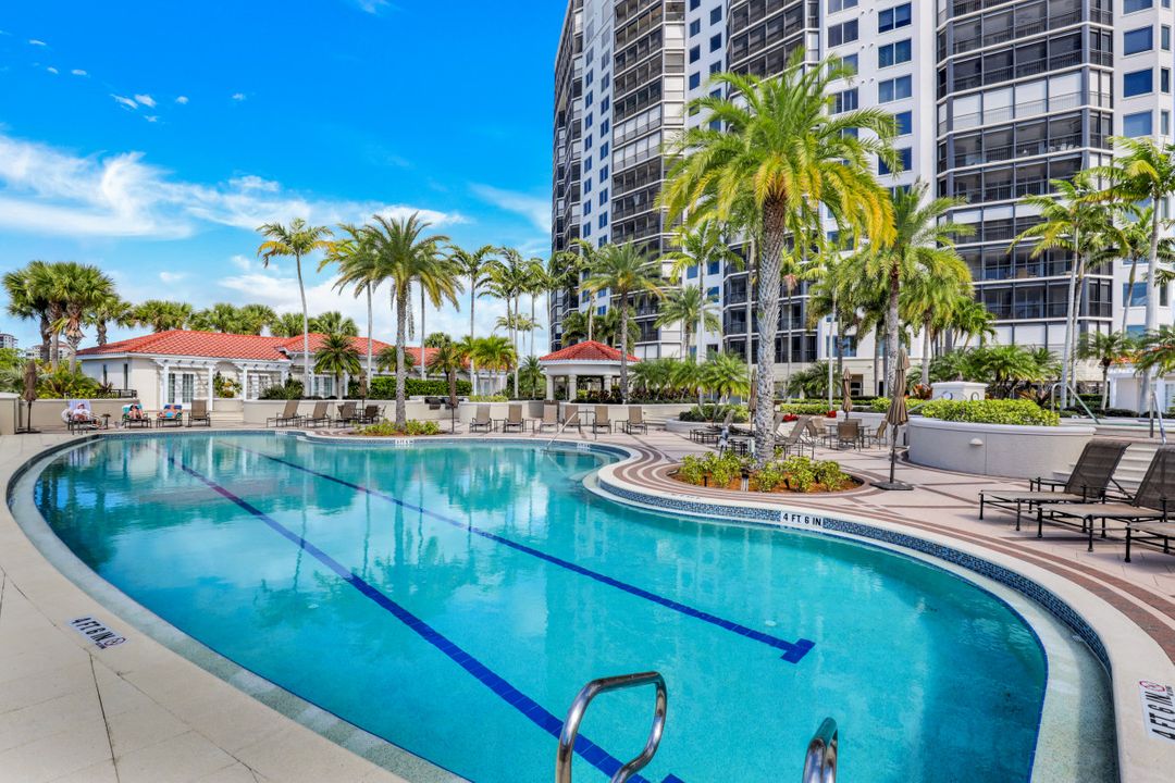 7575 Pelican Bay Blvd #1705, Naples, FL 34108