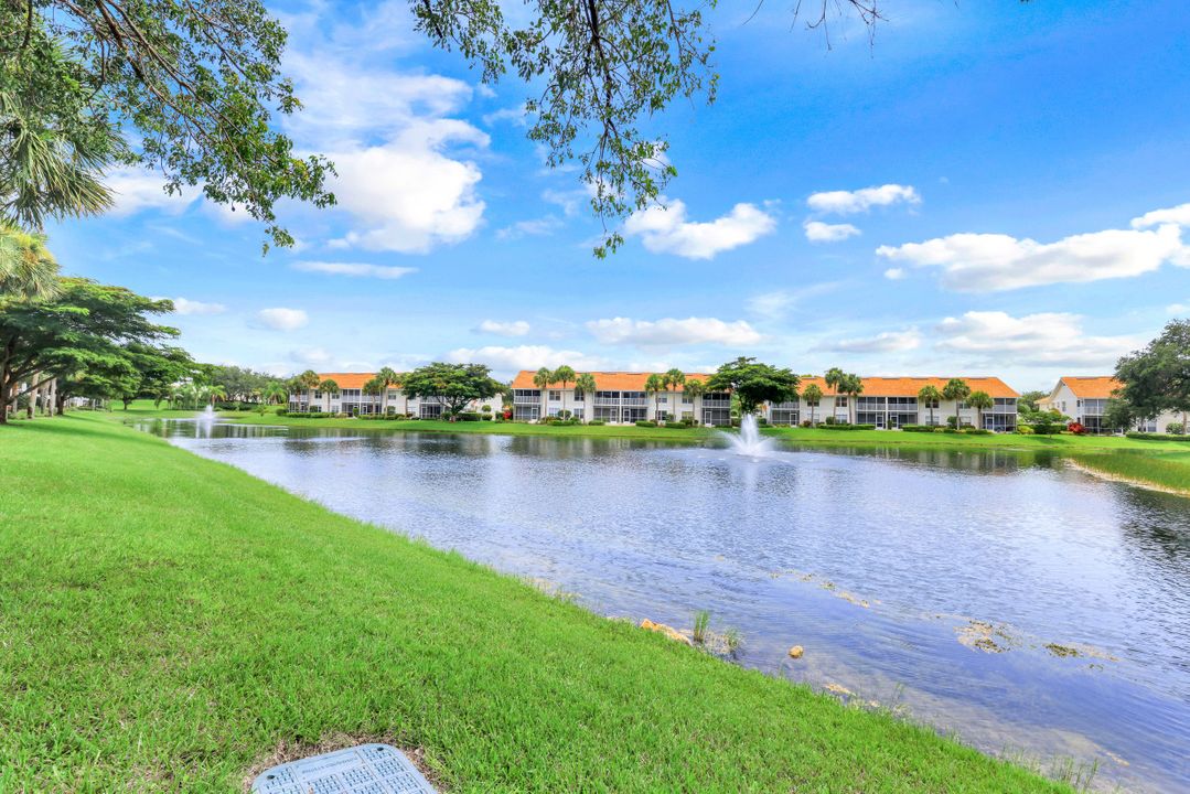 5100 Cedar Springs Dr #201, Naples, FL 34110