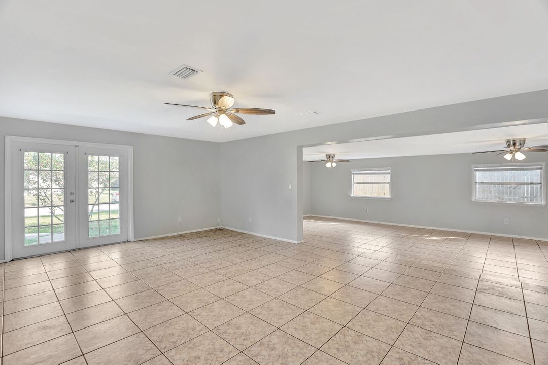 1644 Lowell Ct, Fort Myers, FL 33907