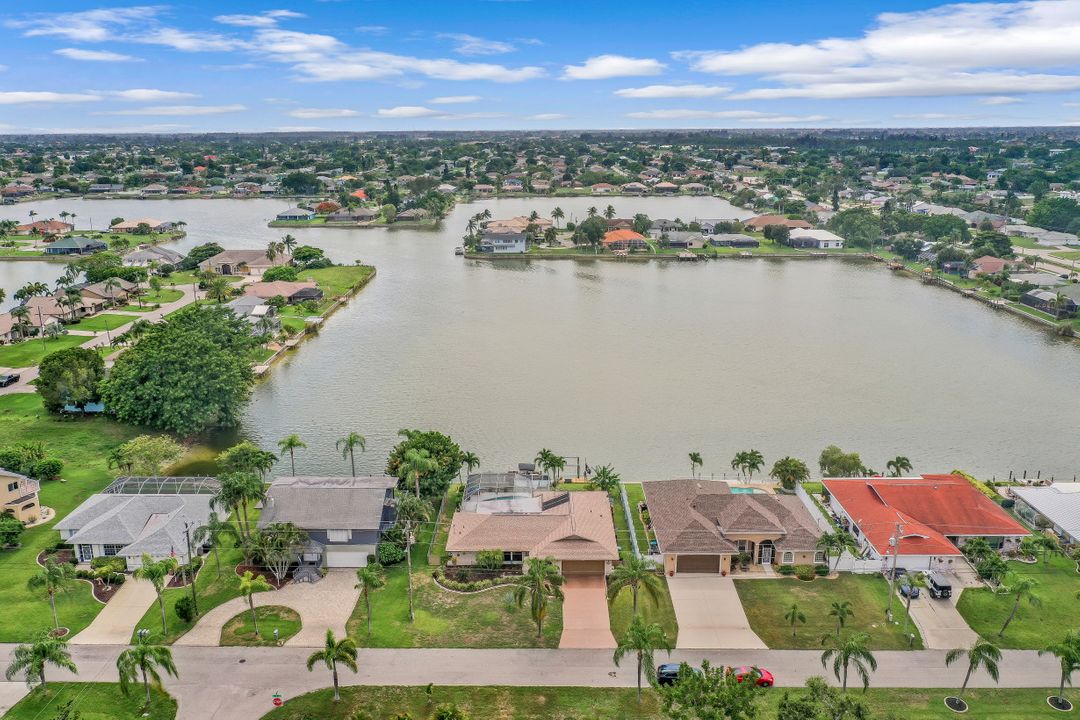 28 SE 12th Ave, Cape Coral, FL 33990