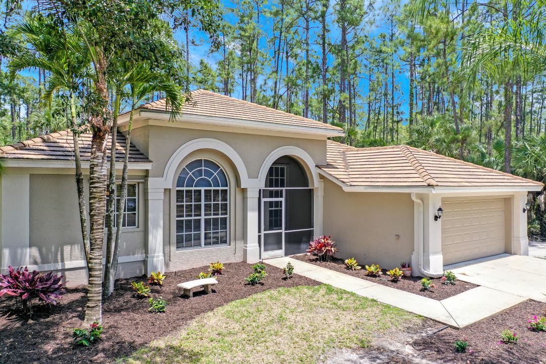 4571 Pine Ridge Rd, Naples, FL 34119