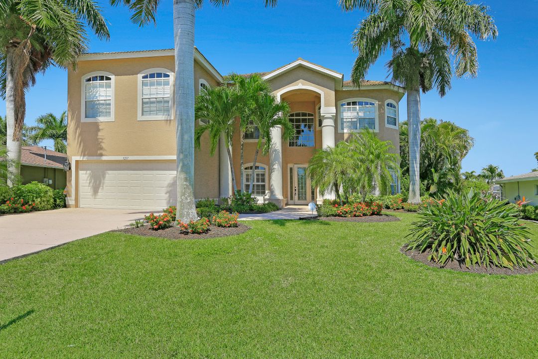 5237 Seagull Ct, Cape Coral, FL 33904