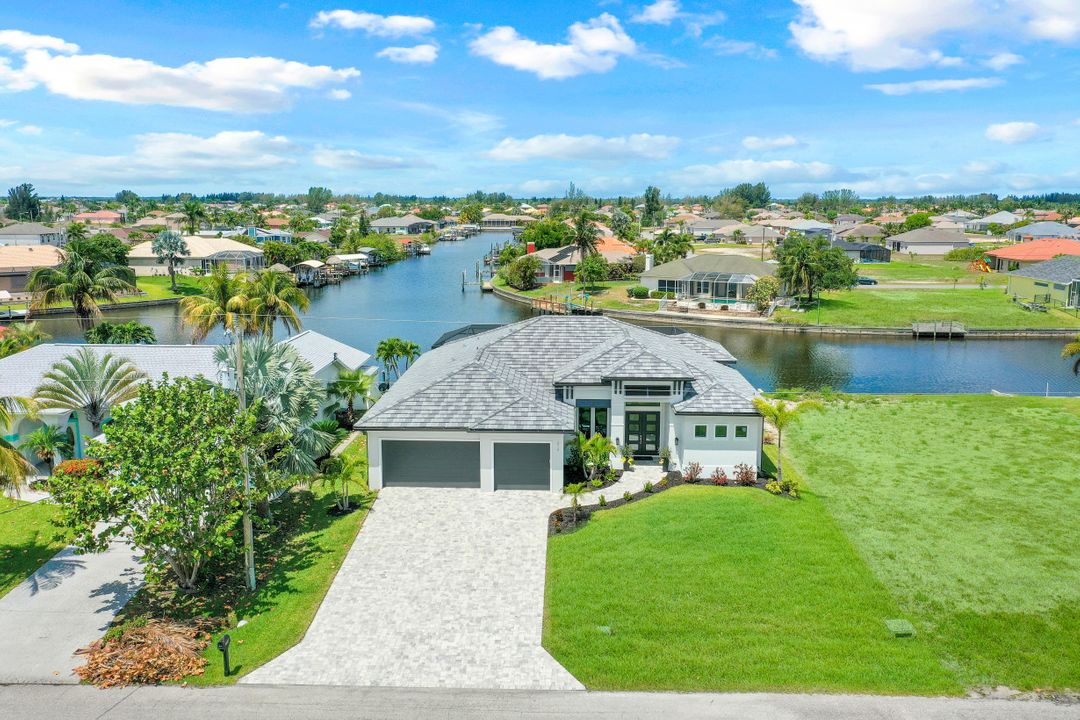 214 NW 32nd Pl, Cape Coral, FL 33993