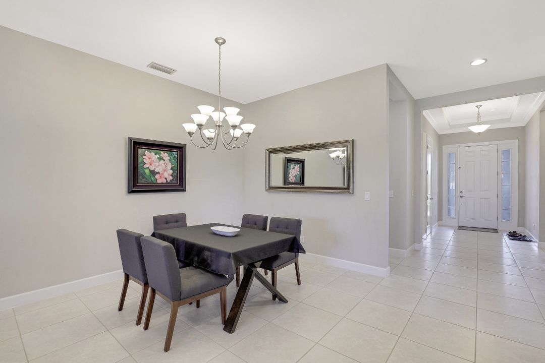 8199 Lucello Terrace N, Naples, FL 34114