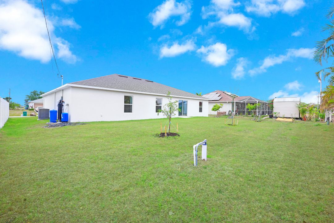 329 NE 13th Terrace, Cape Coral, FL 33909